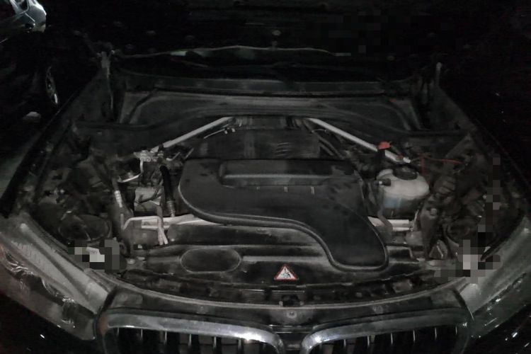 Used BMW X5 2015 xDrive28i Engine Bay
