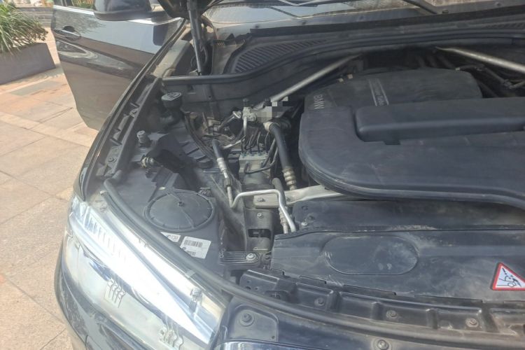 Used BMW X5 2015 xDrive28i Engine Bay Right