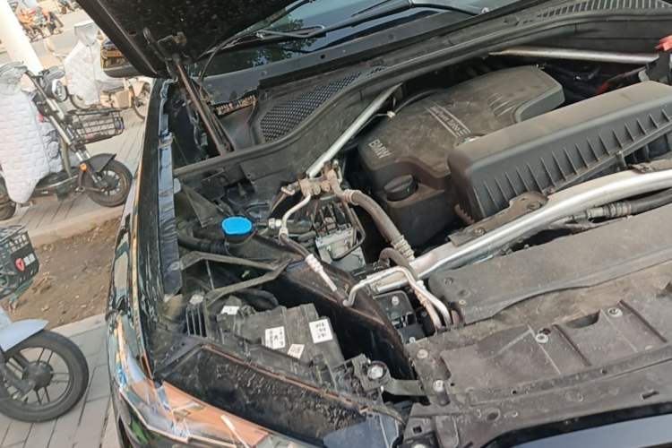 Used BMW X5 2015 xDrive28i Engine Bay Right