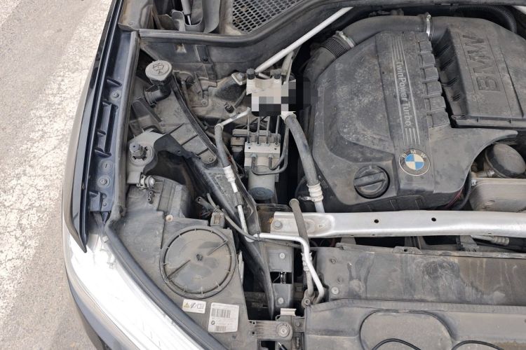 Used BMW X5 2015 xDrive35i China Limited Edition Engine Bay Right