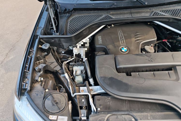 Used BMW X5 2015 xDrive28i Engine Bay Right
