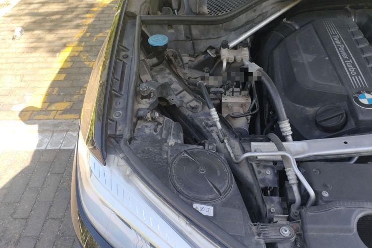 Used BMW X5 2015 xDrive35i China Limited Edition Engine Bay Right