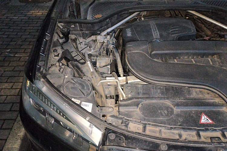 Used BMW X5 2015 xDrive28i Engine Bay Right