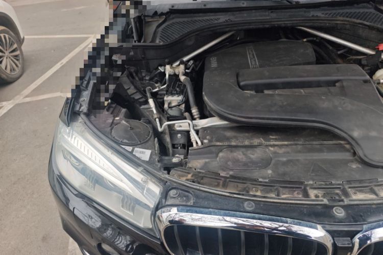 Used BMW X5 2015 xDrive28i Engine Bay Right