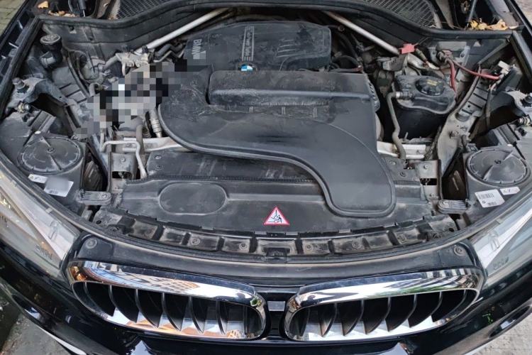 Used BMW X5 2015 xDrive28i Engine Bay