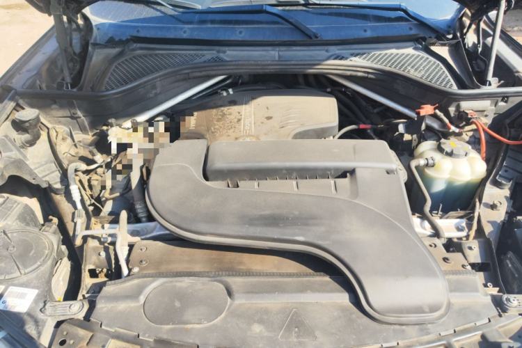 Used BMW X5 2015 xDrive28i Engine Bay