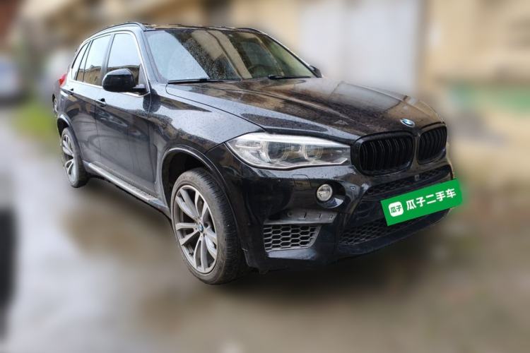 Used BMW X5 2015 xDrive28i Front Right 45 Deg