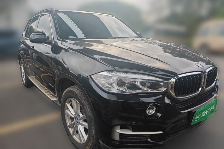 Used BMW X5 2015 xDrive28i Front Right 45 Deg