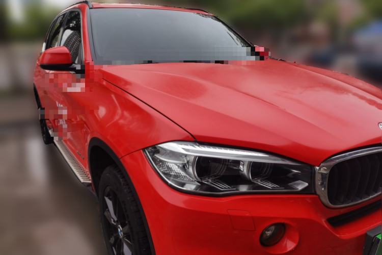 Used BMW X5 2015 xDrive28i Front Right 45 Deg