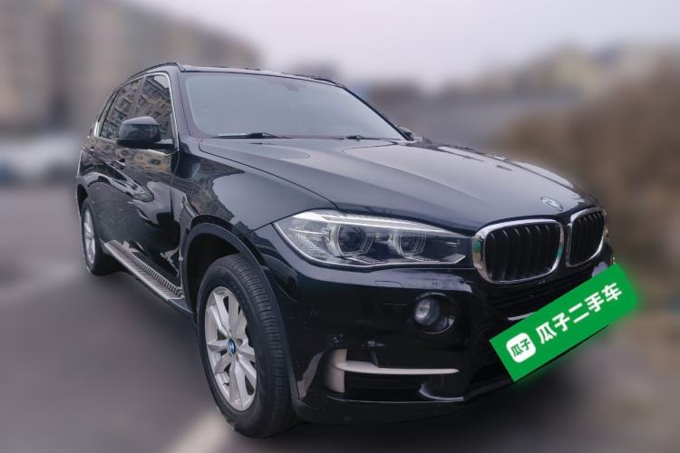 Used BMW X5 2015 xDrive28i Front Right 45 Deg