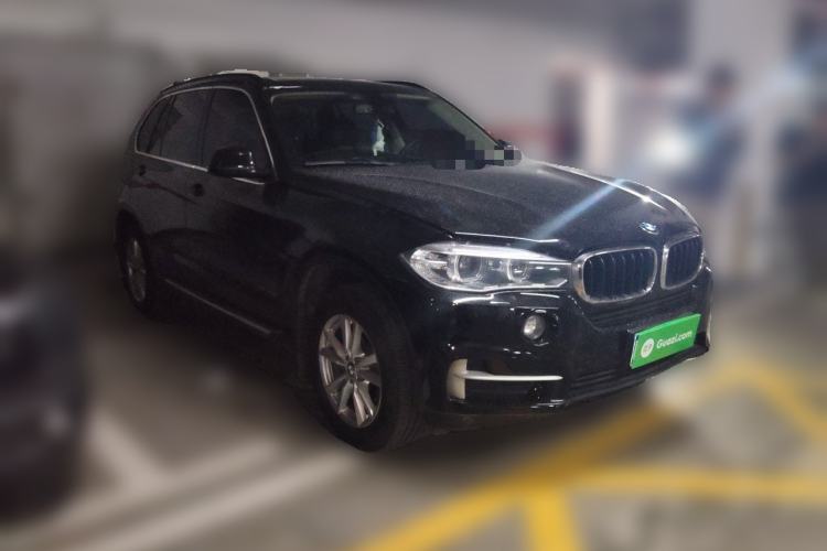 Used BMW X5 2015 xDrive28i Front Right 45 Deg