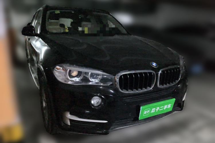 Used BMW X5 2015 xDrive28i Front Right 45 Deg