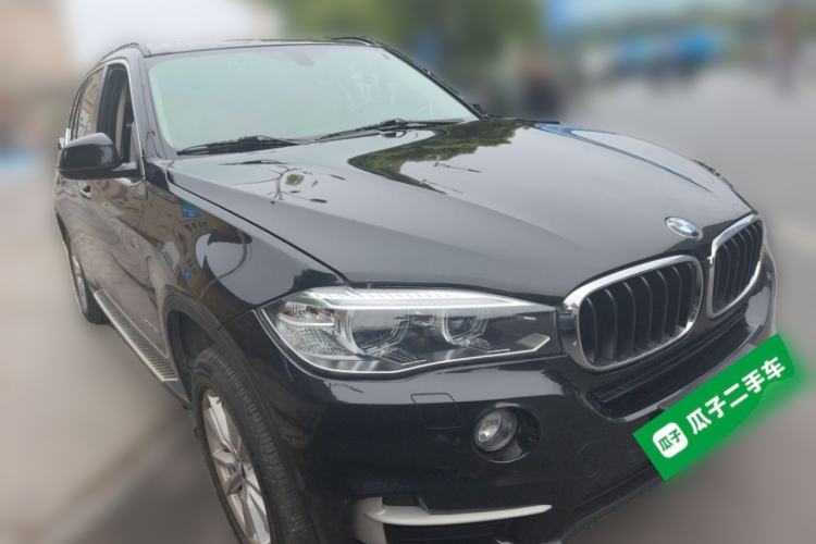 Used BMW X5 2015 xDrive28i Front Right 45 Deg