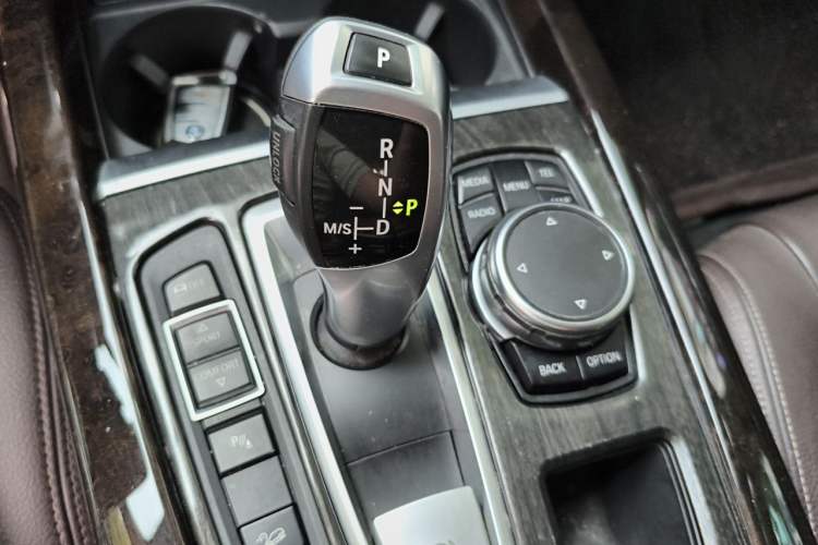 Used BMW X5 2015 xDrive28i Gear Lever