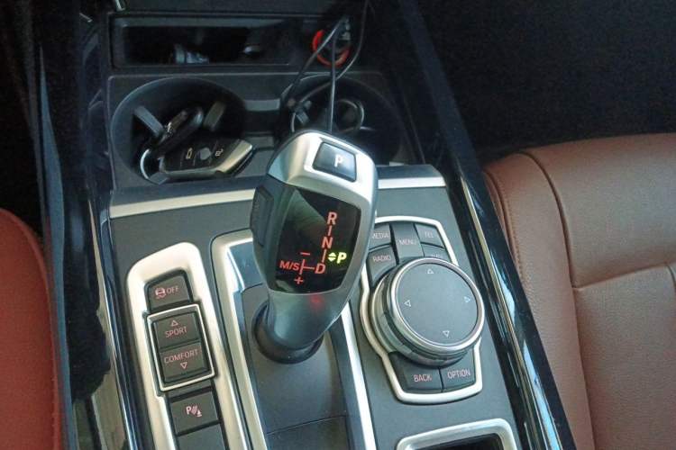 Used BMW X5  Gear Lever