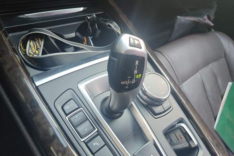 Used BMW X5 2015 xDrive28i Gear Lever