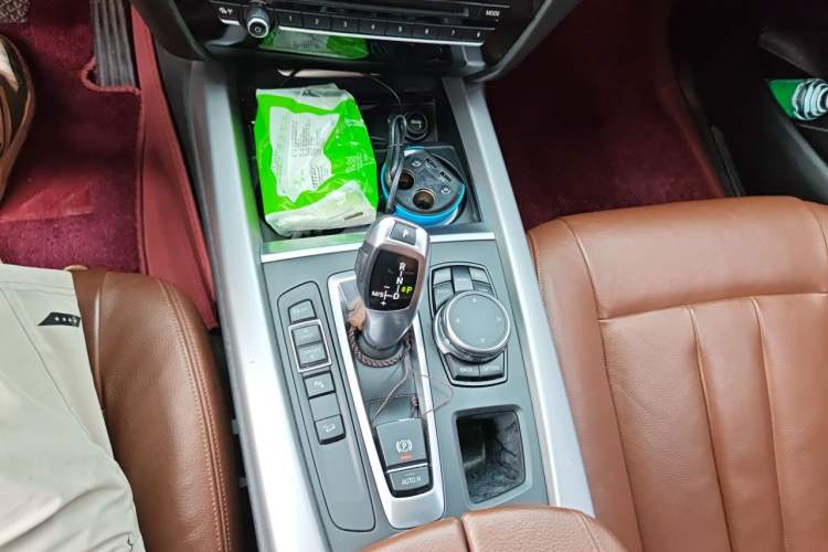 Used BMW X5 2015 xDrive35i Middle East version Gear Lever