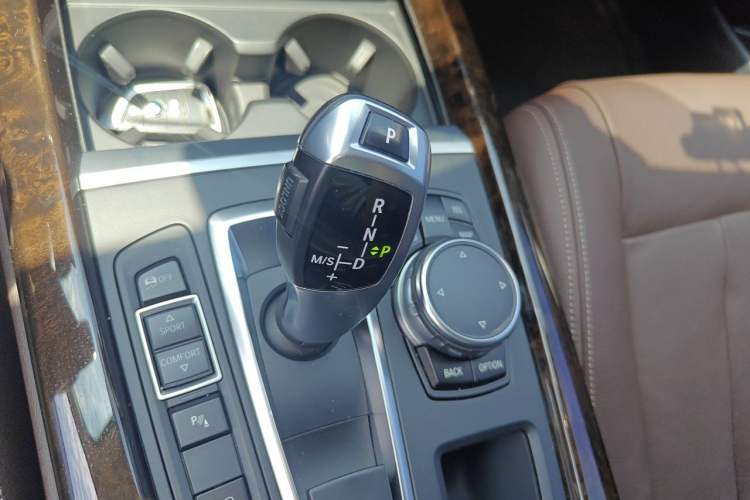 Used BMW X5 2015 xDrive28i Gear Lever