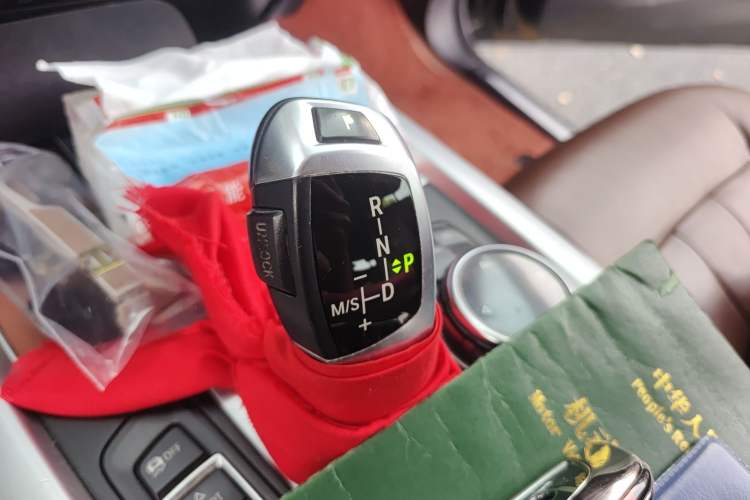 Used BMW X5 2015 xDrive35i Middle East version Gear Lever