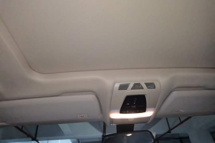 Used BMW X5 2015 xDrive28i Headliner