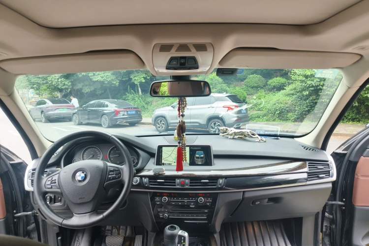 Used BMW X5 2015 xDrive28i Headliner