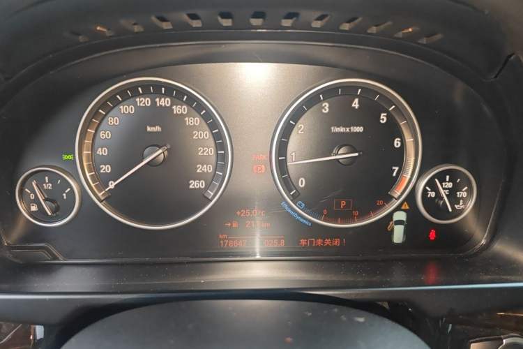 Used BMW X5 2015 xDrive28i Instrument Cluster