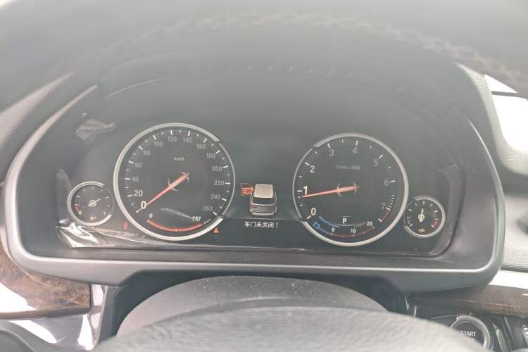 Used BMW X5 2015 xDrive28i Instrument Cluster