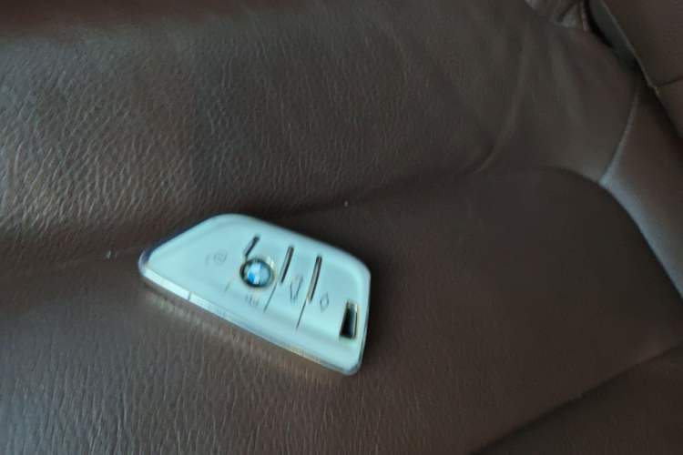 Used BMW X5 2015 xDrive28i Interior 1