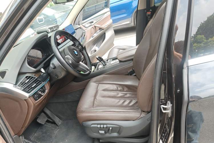 Used BMW X5 2015 xDrive28i Left Front Seat