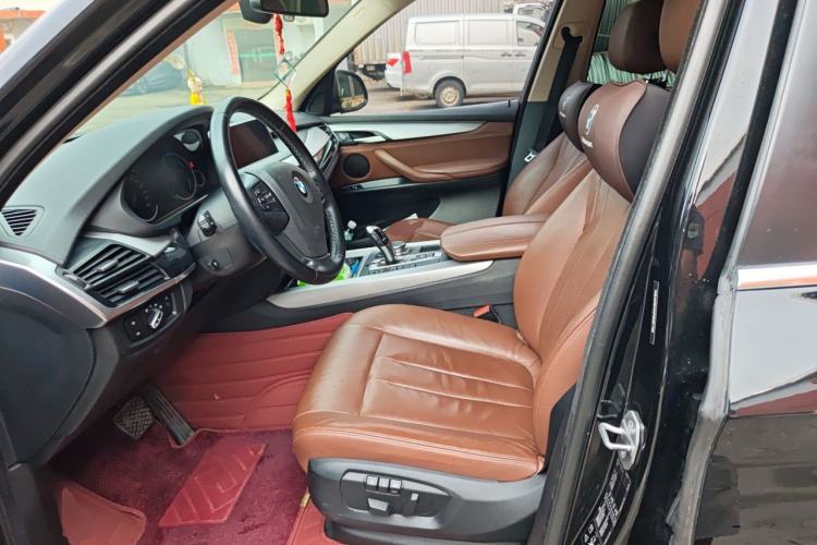 Used BMW X5 2015 xDrive35i Middle East version Left Front Seat