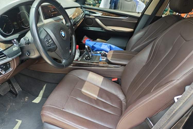 Used BMW X5  Left Front Seat