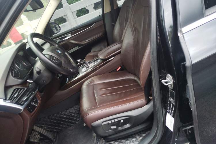 Used BMW X5 2015 xDrive28i Left Front Seat