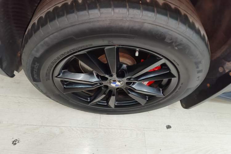 Used BMW X5 2015 xDrive28i Left Front Wheel Hub