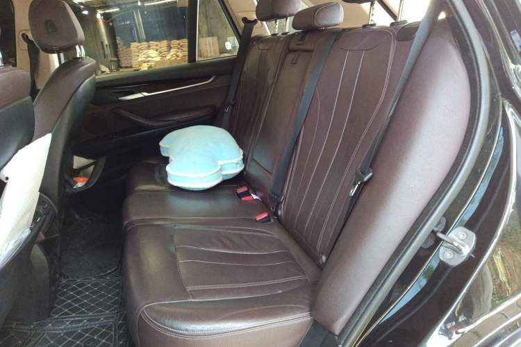 Used BMW X5 2015 xDrive28i Left Rear Seat