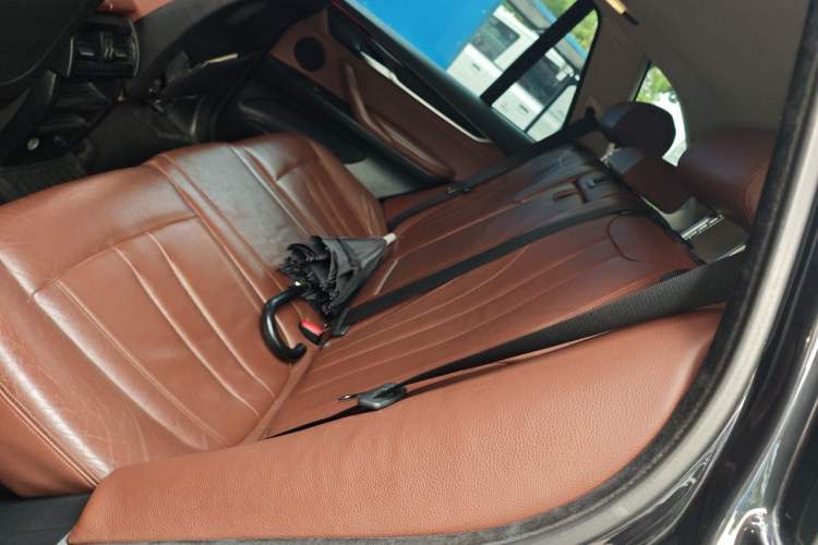 Used BMW X5 2015 xDrive28i Left Rear Seat