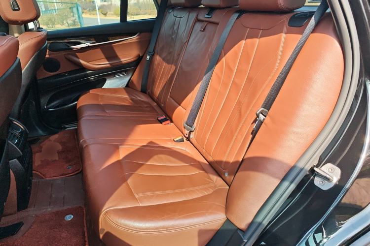 Used BMW X5 2015 xDrive28i Left Rear Seat