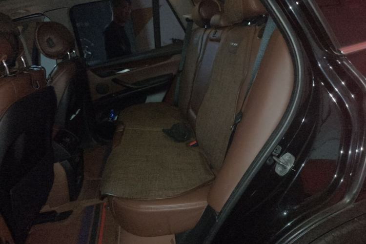 Used BMW X5  Left Rear Seat