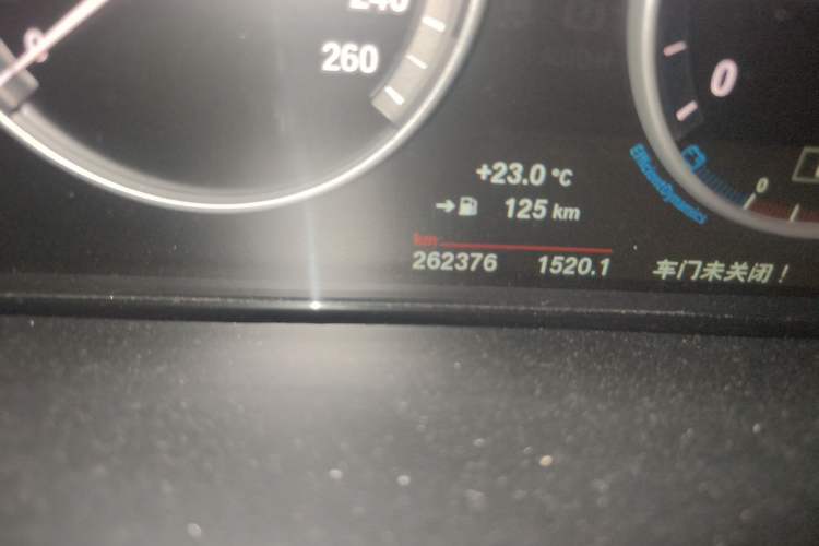 Used BMW X5  Odometer Close Up
