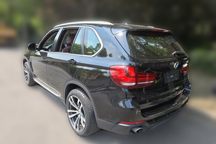 Used BMW X5 2015 xDrive35i Middle East version Rear Left 45 Deg