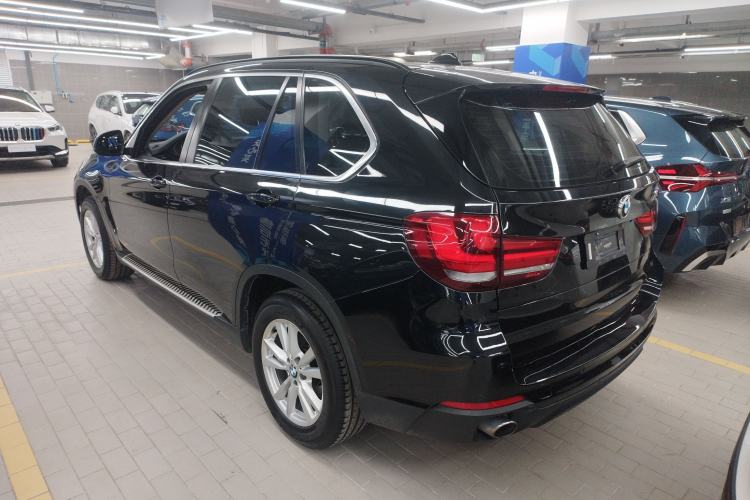 Used BMW X5 2015 xDrive28i Rear Left 45 Deg