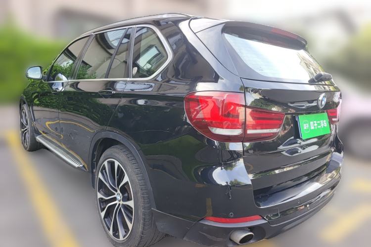 Used BMW X5 2015 xDrive35i Middle East version Rear Left 45 Deg