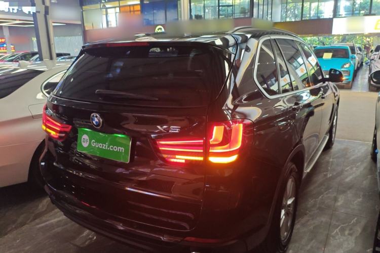 Used BMW X5 2015 xDrive28i Rear Right 45 Deg