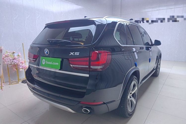 Used BMW X5 2015 xDrive35i U.S. specification Rear Right 45 Deg