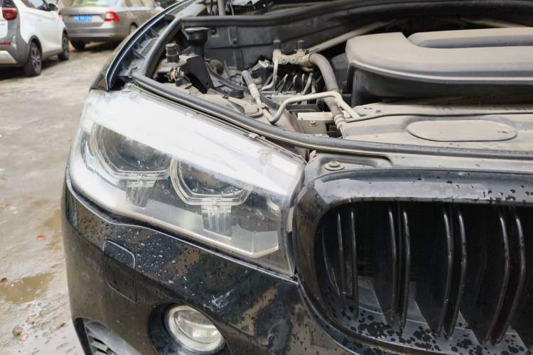 Used BMW X5 2015 xDrive28i Right Front Headlight