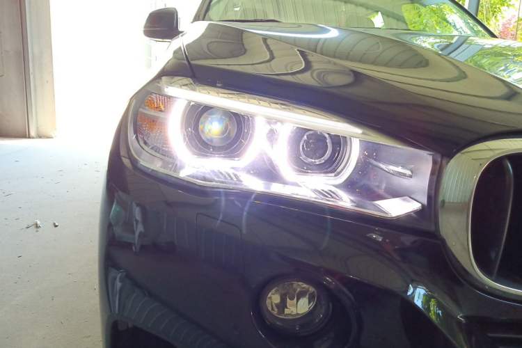 Used BMW X5 2015 xDrive28i Right Front Headlight