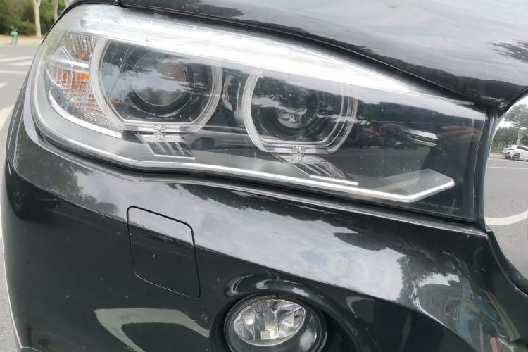 Used BMW X5 2015 xDrive28i Right Front Headlight