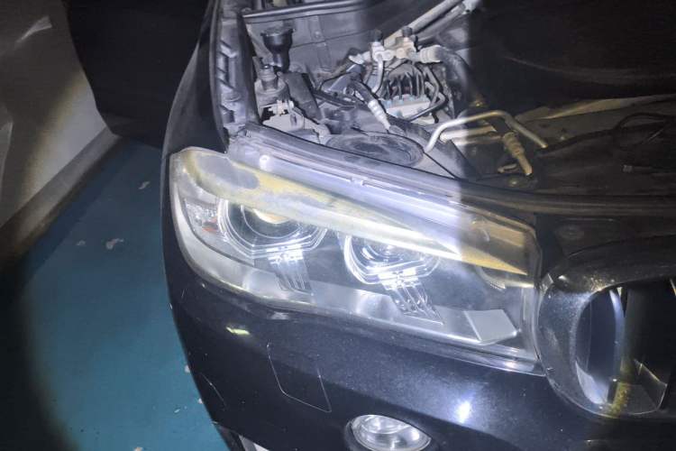 Used BMW X5 2015 xDrive28i Right Front Headlight