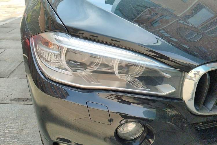 Used BMW X5  Right Front Headlight