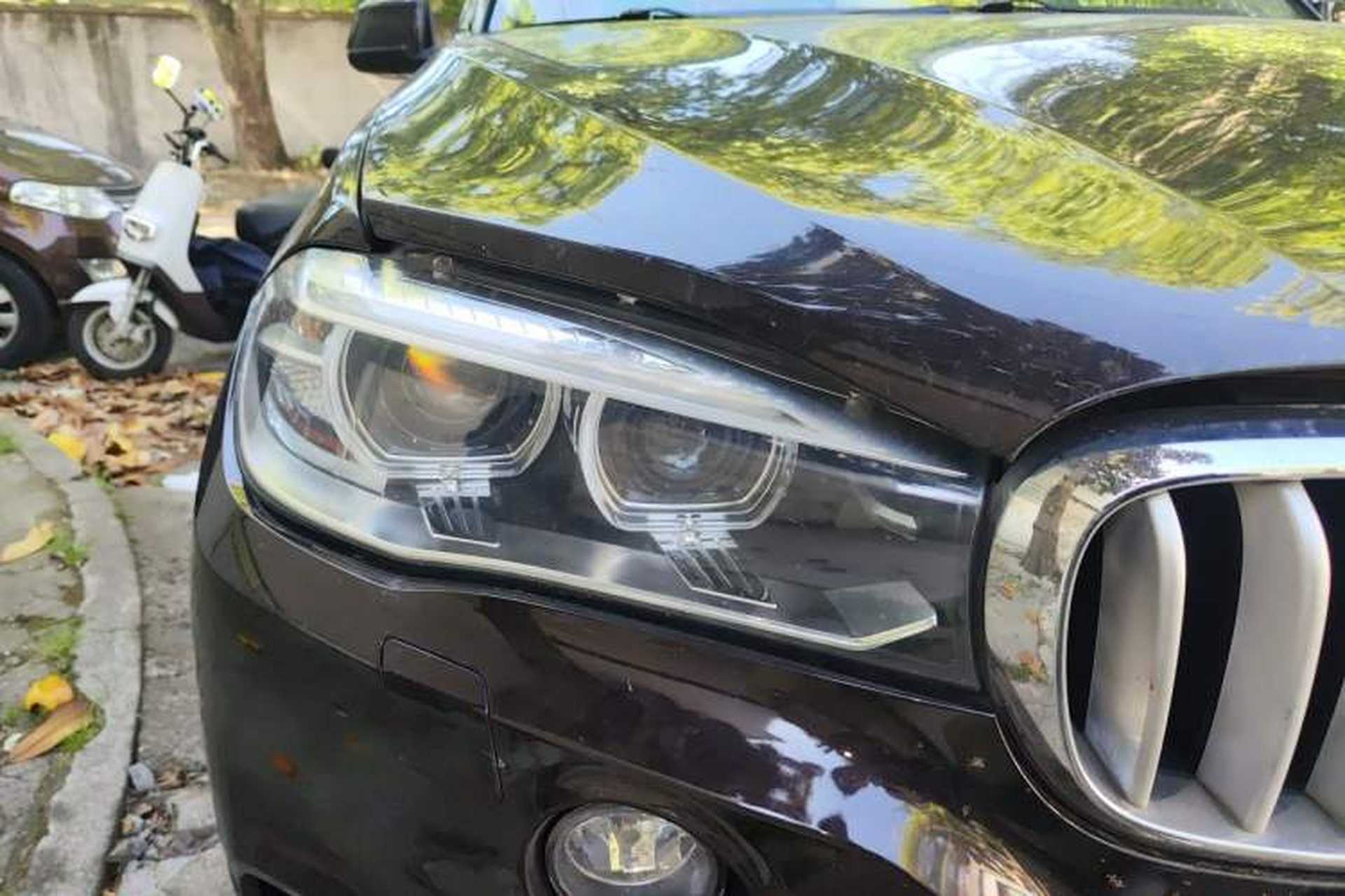 Used BMW X5  Right Front Headlight