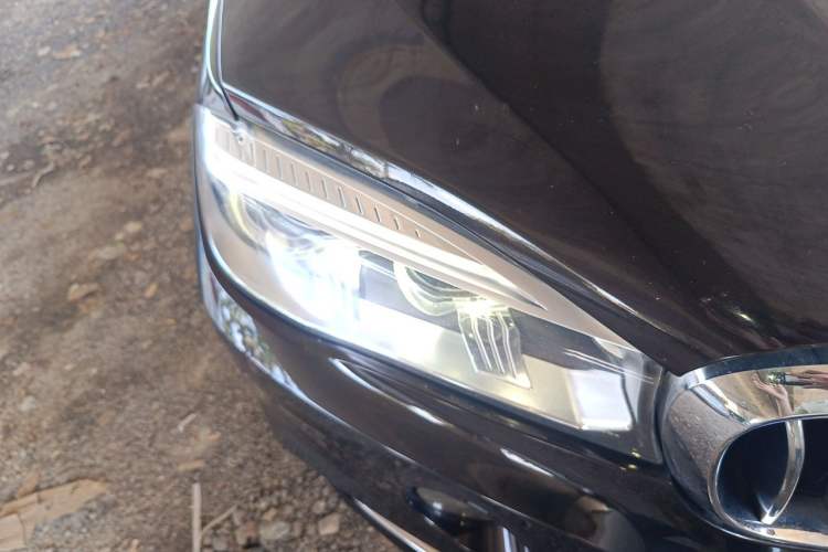 Used BMW X5  Right Front Headlight
